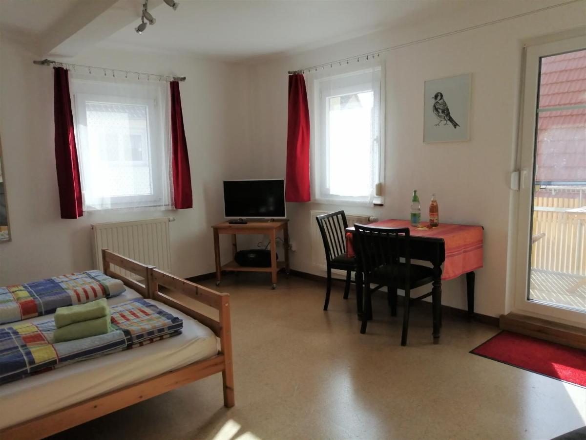 Apartment & Zimmer Familie Trescher Tübingen Exterior foto